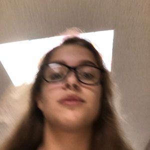 Meet your Posher, Alia